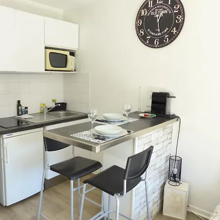 St Clement Centre-ville Avec Parking Apartment *